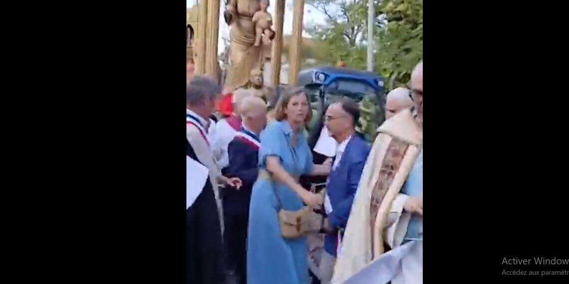 Robert Ménard Béziers corrida