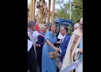 Robert Ménard Béziers corrida