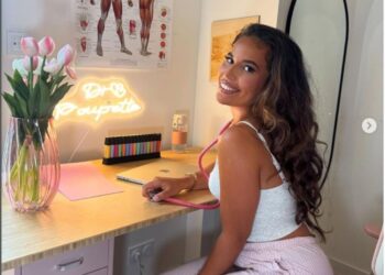 Poupette Kenza études